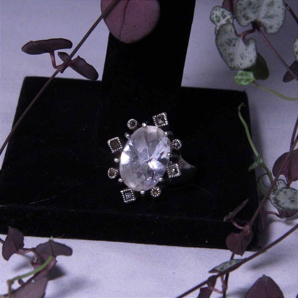 Vintage Sterling Silver 925 Oval Clear Stone Marcasite Statement Ring Size 7.5